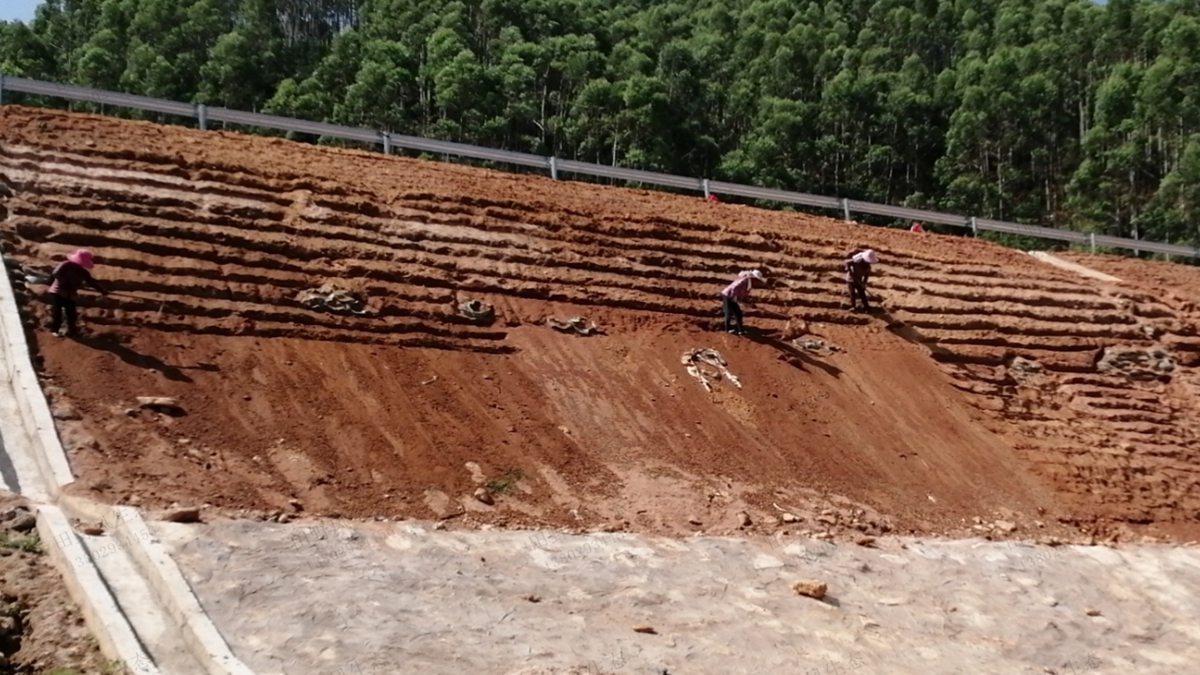 開(kāi)挖平行溝 開(kāi)挖平行溝